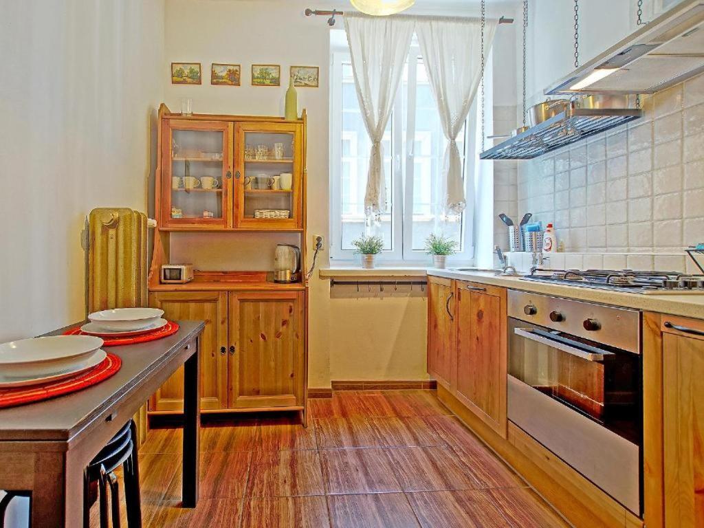 Apartament Kameralny Przy Ulicy Dlugiej Apartment Гданск Екстериор снимка