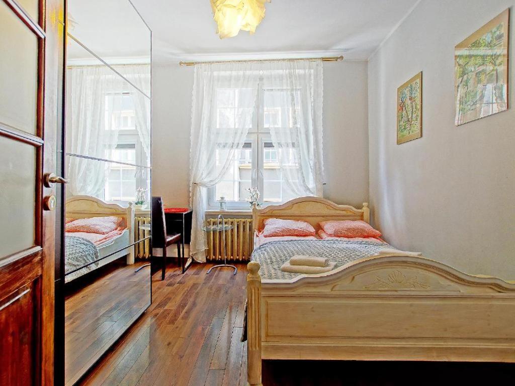 Apartament Kameralny Przy Ulicy Dlugiej Apartment Гданск Екстериор снимка